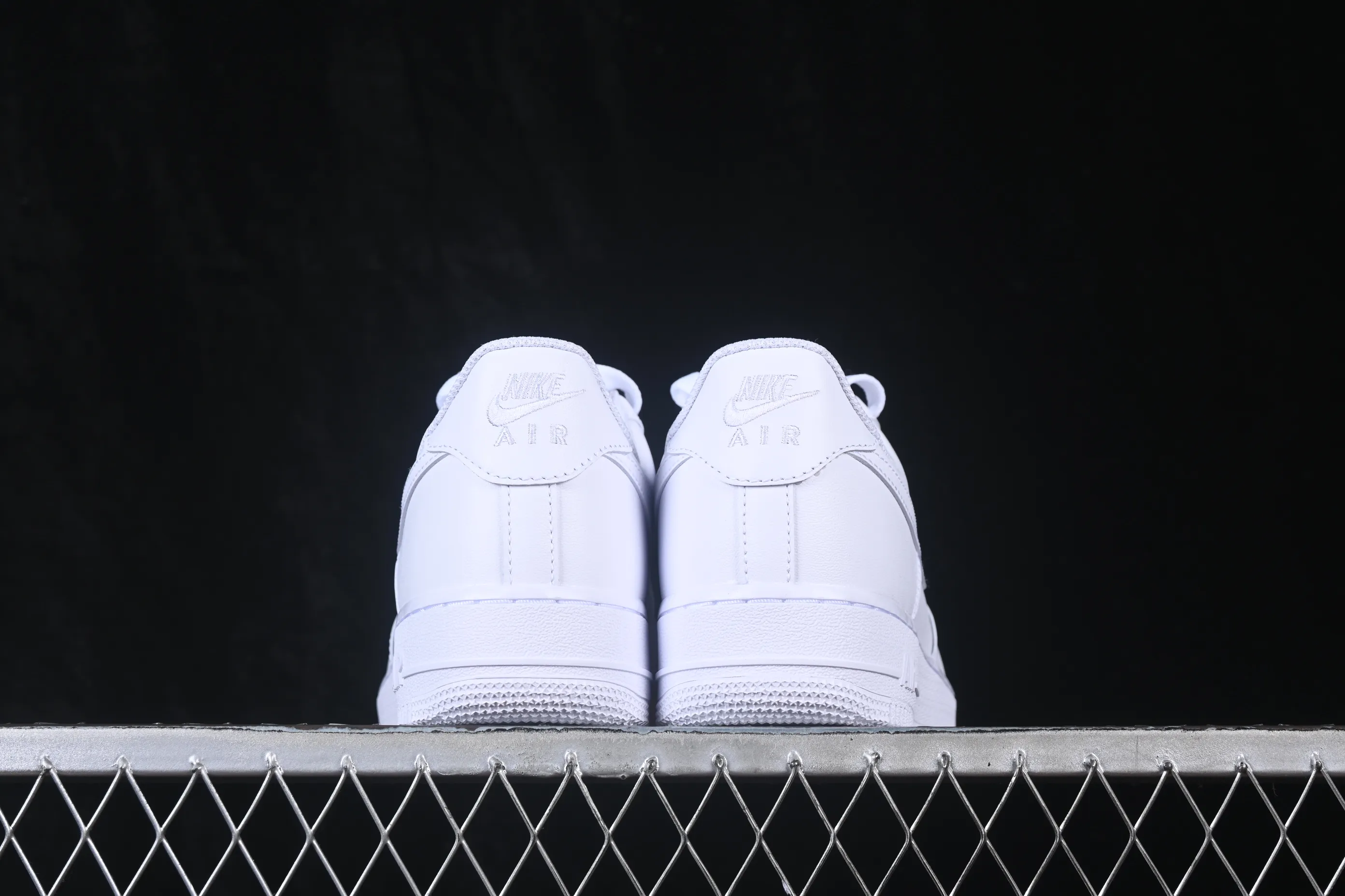 All categories Nk Air Force 1 Air Force series Nk Air Force 1 Low Air Force low-top DC version Nike Air Force 1'07 Low all-white top layer Air Force 1 low-top casual sneakers CW2288-111